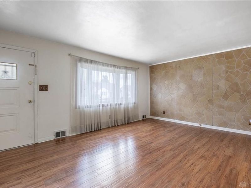 2219 Chamberlin Avenue, Harrison Township, OH 45406 Photo 4