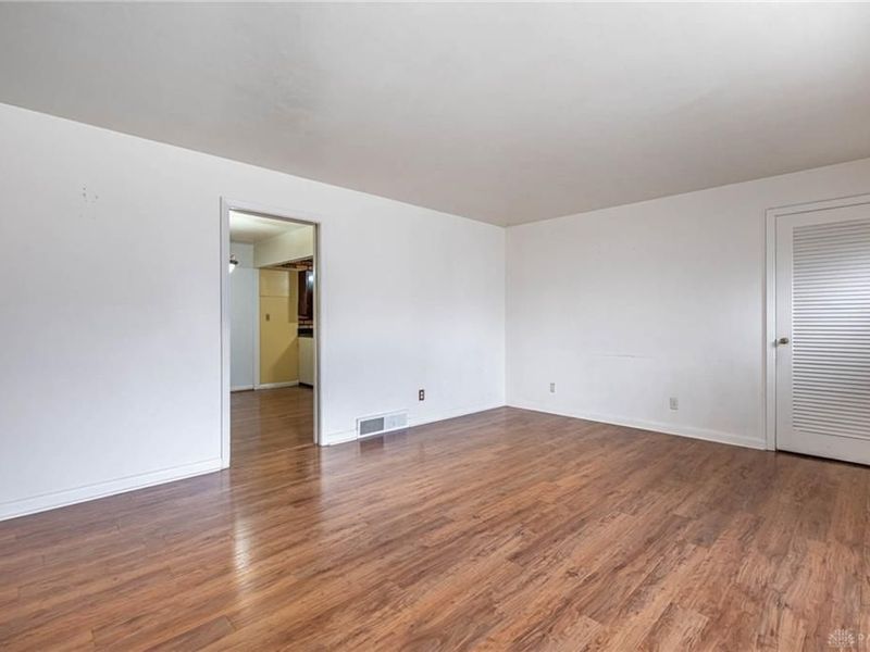 2219 Chamberlin Avenue, Harrison Township, OH 45406 Photo 5