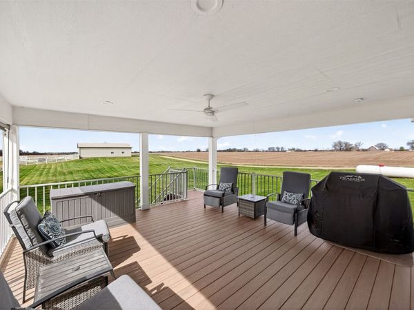 17493 365th Court, Earlham, IA 50072