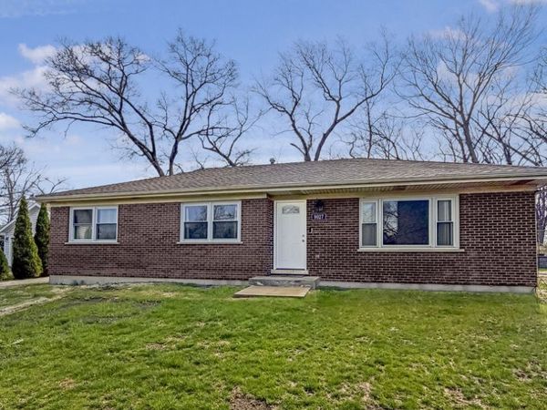 9027 Skyline Drive , Burr Ridge, IL 60527