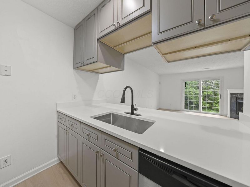 4626 Parrau Drive, Unit 69G, Columbus, OH 43228 Photo 9