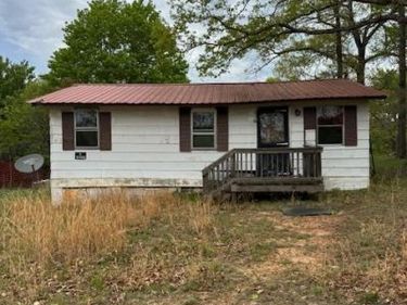 1240 Deepwoods Rd, Hardy, VA 24101