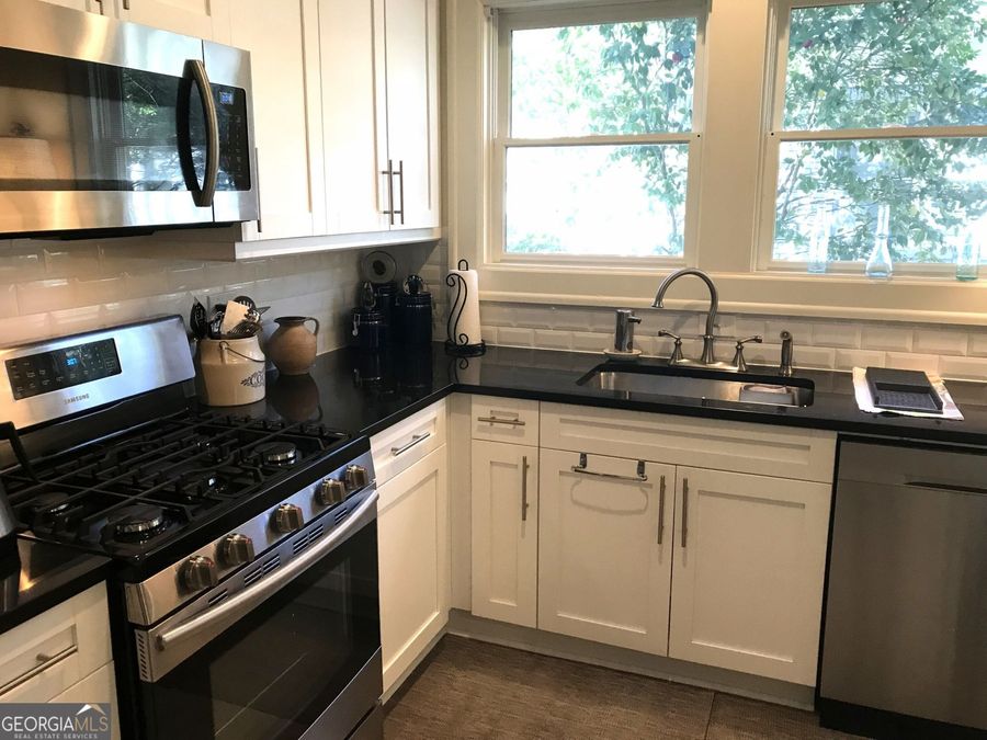 Property Image 103