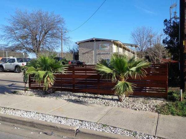 820 Houston ST, Unit 202, Austin, TX 78756