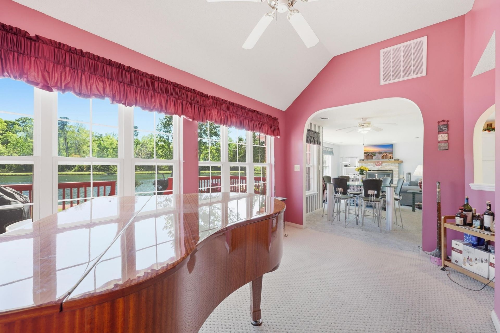 2562 Lake Vista Dr.  Photo 12