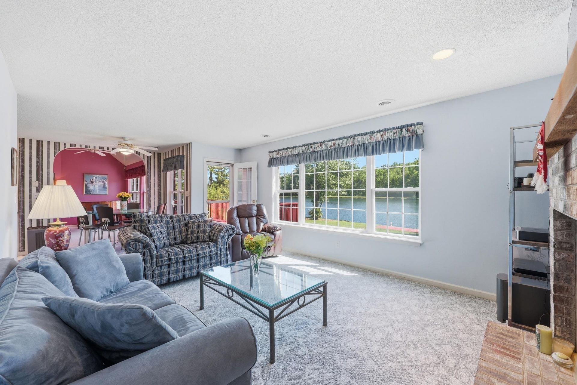 2562 Lake Vista Dr.  Photo 22