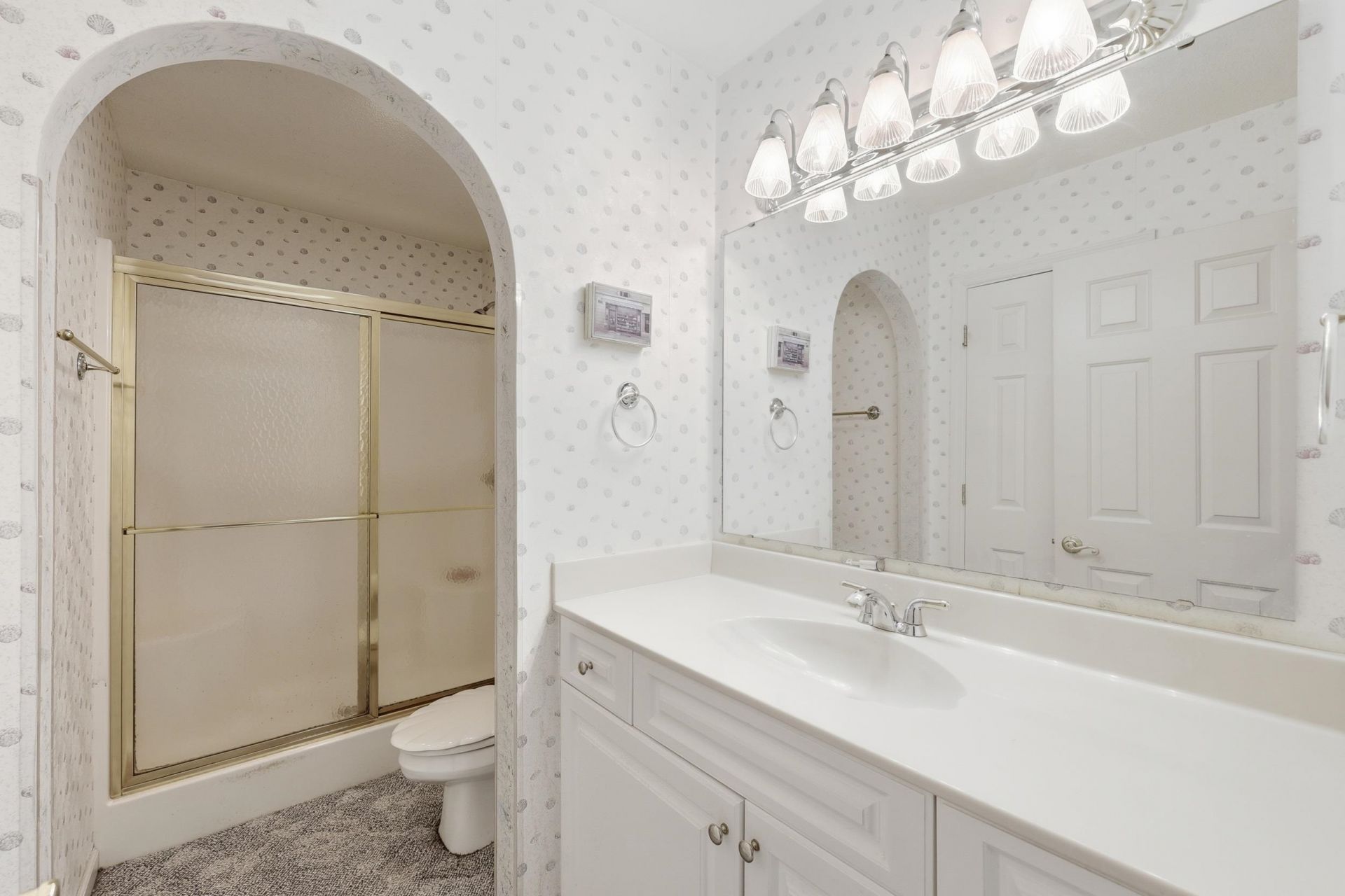 2562 Lake Vista Dr.  Photo 26