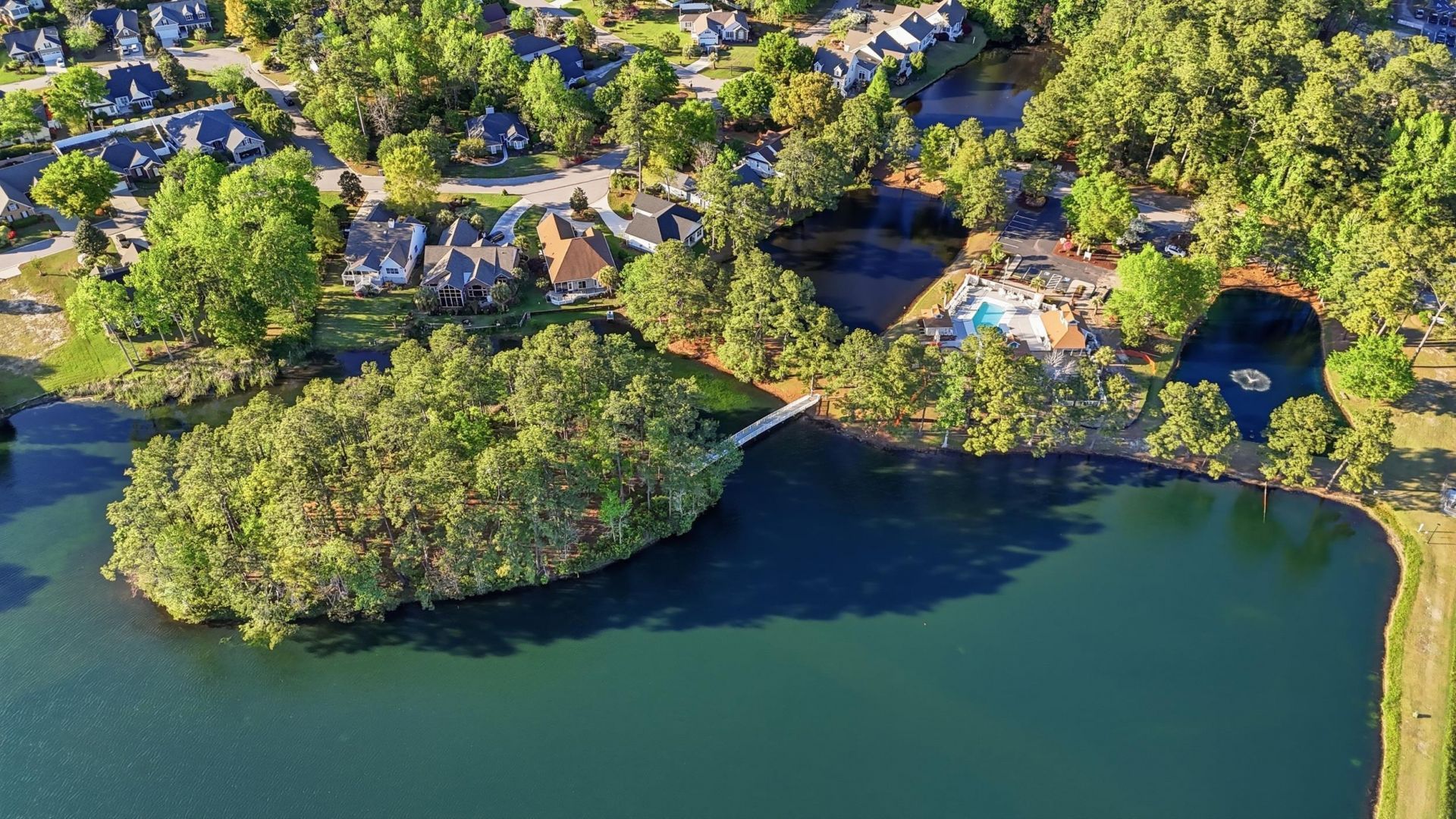 2562 Lake Vista Dr.  Photo 76