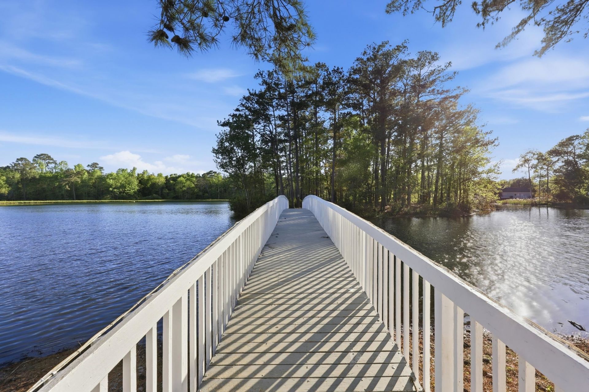 2562 Lake Vista Dr.  Photo 82