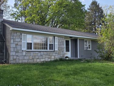 5 Flower Hill, New Milford, CT 06776