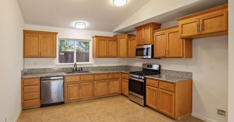 6573 Hastings Dr, Winton, CA 95388 Photo