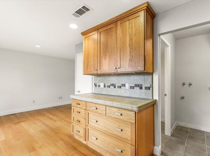 7738 La Mancha Way, Sacramento, CA 95823 Photo