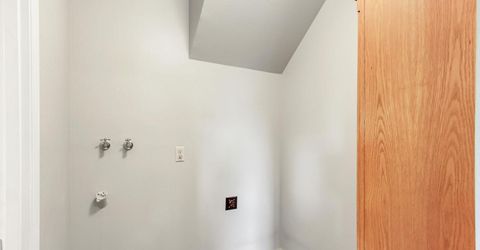 7738 La Mancha Way, Sacramento, CA 95823 Photo