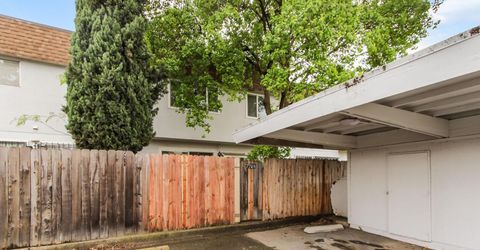 7738 La Mancha Way, Sacramento, CA 95823 Photo