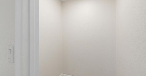 6279 Dayspring Way, Sacramento, CA 95823 Photo