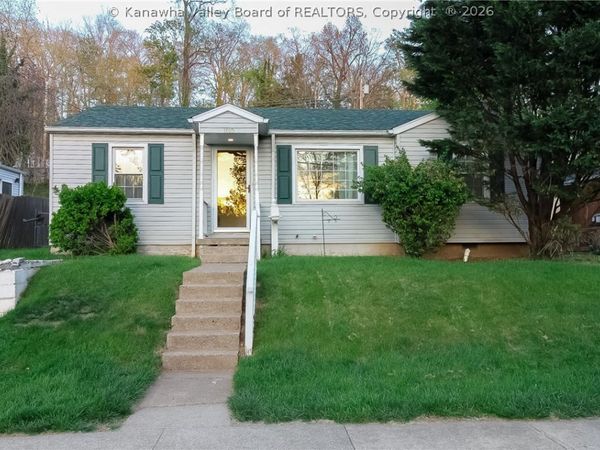 1010 Ridge Drive, South Charleston, WV 25309