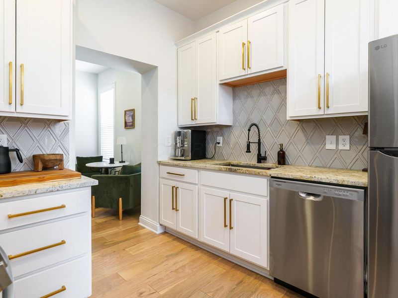 33 W Starr Avenue , Columbus, OH 43201 Photo 12