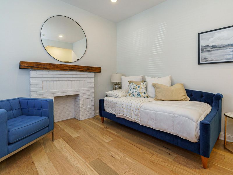 33 W Starr Avenue , Columbus, OH 43201 Photo 6