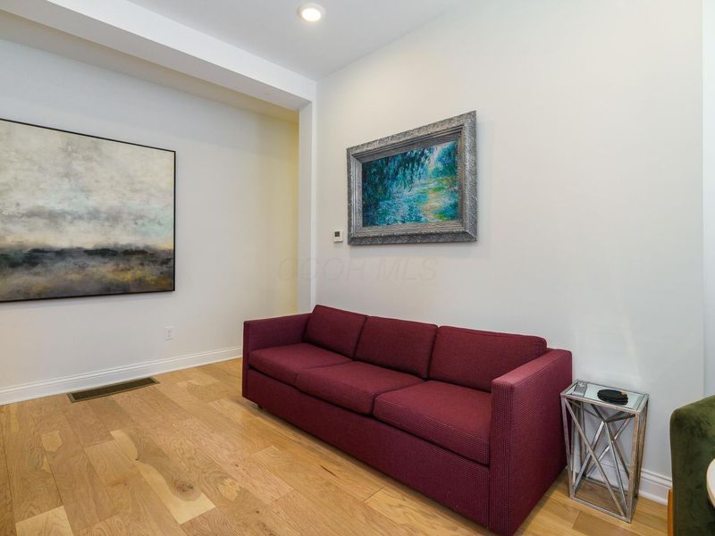 33 W Starr Avenue , Columbus, OH 43201 Photo 7