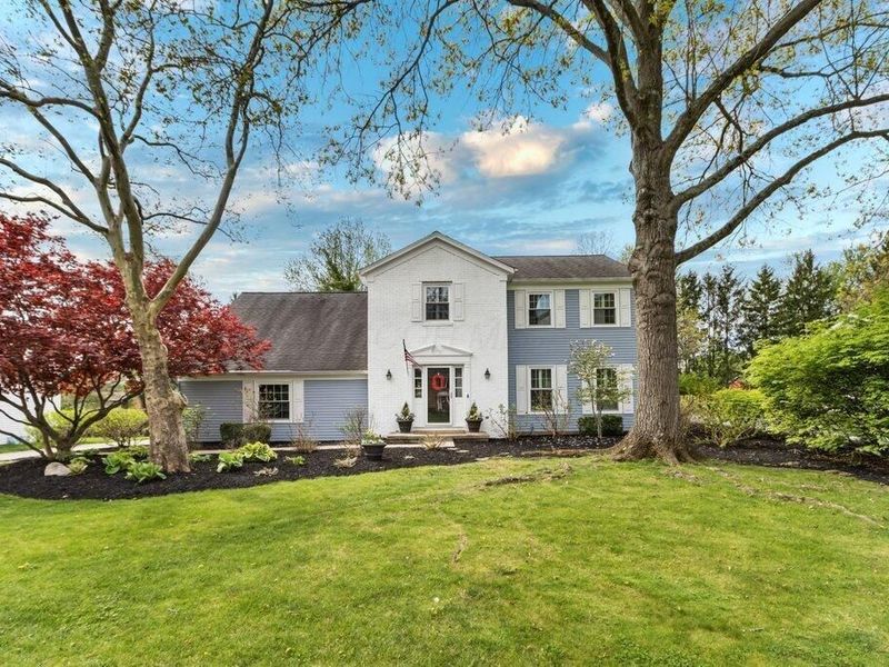 855 Clubview Boulevard S, Columbus, OH 43235 Photo 1