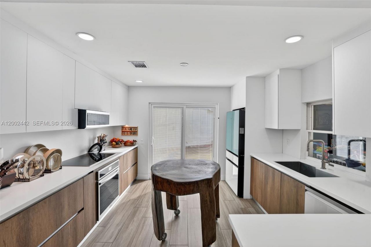 14914 SW 142nd Pl, Miami, FL 33186 Photo