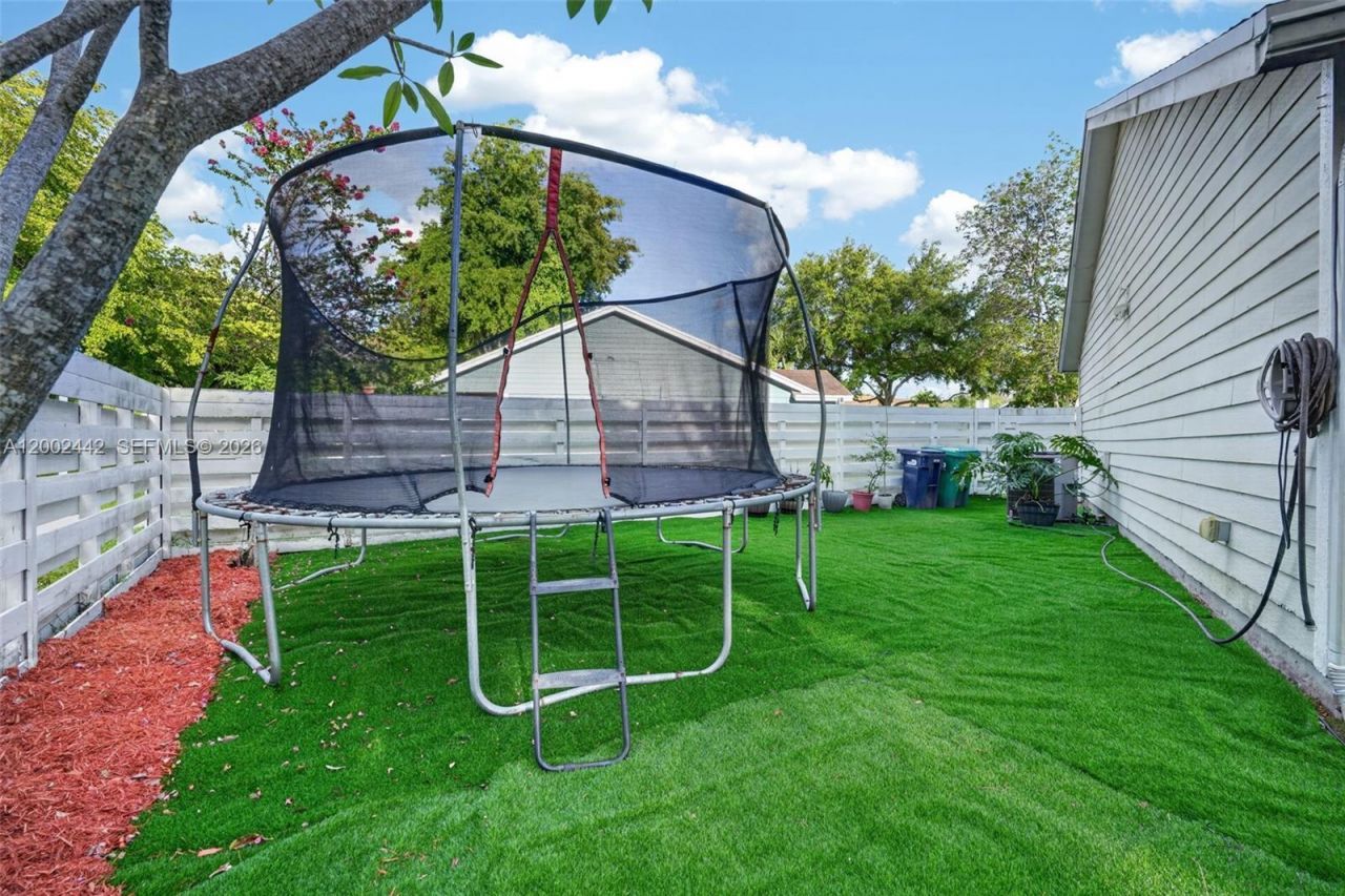 14914 SW 142nd Pl, Miami, FL 33186 Photo