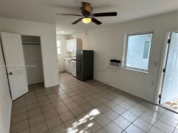 480 SW 10th St , Unit 6, Miami, FL 33130