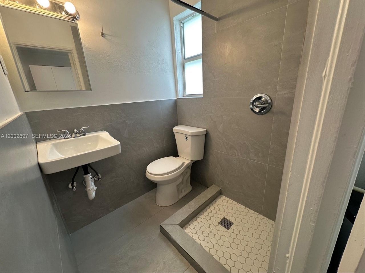 480 SW 10th St, Unit 6, Miami, FL 33130 Photo