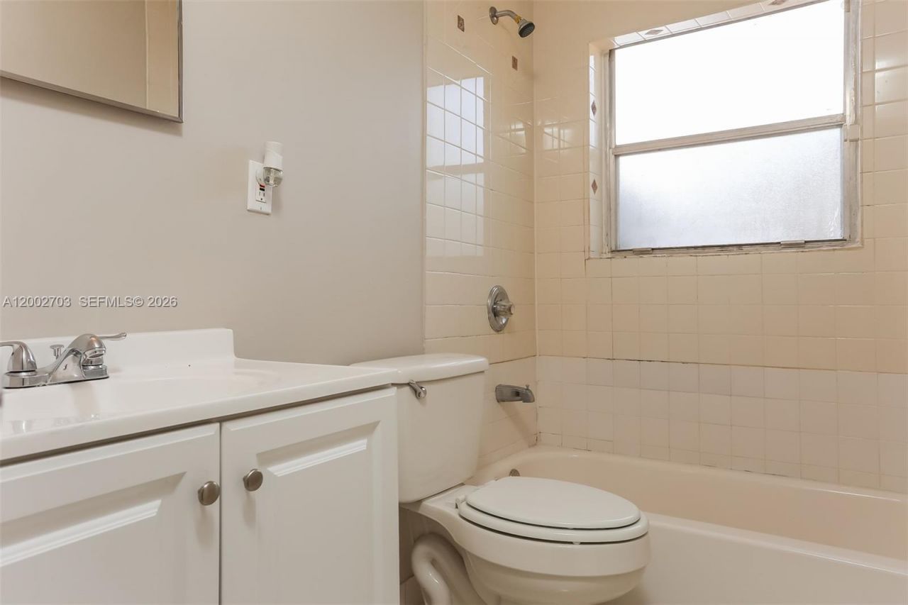 1425 NE 29th St, Pompano Beach, FL 33064 Photo