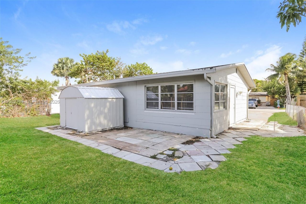 1425 NE 29th St, Pompano Beach, FL 33064 Photo