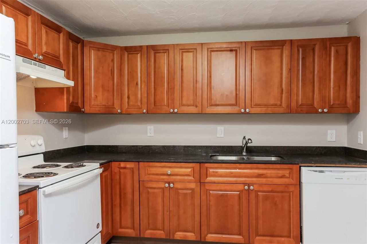 1425 NE 29th St, Pompano Beach, FL 33064 Photo