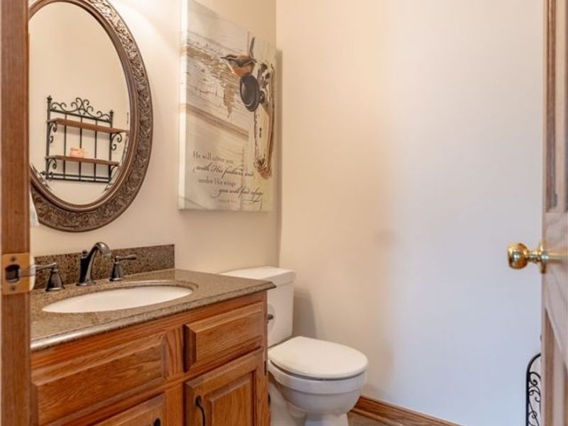 2903 Aylesbury Street NW, North Canton, OH 44720 Photo 12