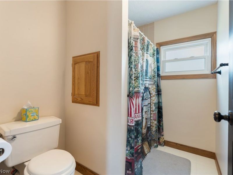 2903 Aylesbury Street NW, North Canton, OH 44720 Photo 21