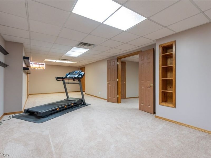 2903 Aylesbury Street NW, North Canton, OH 44720 Photo 32