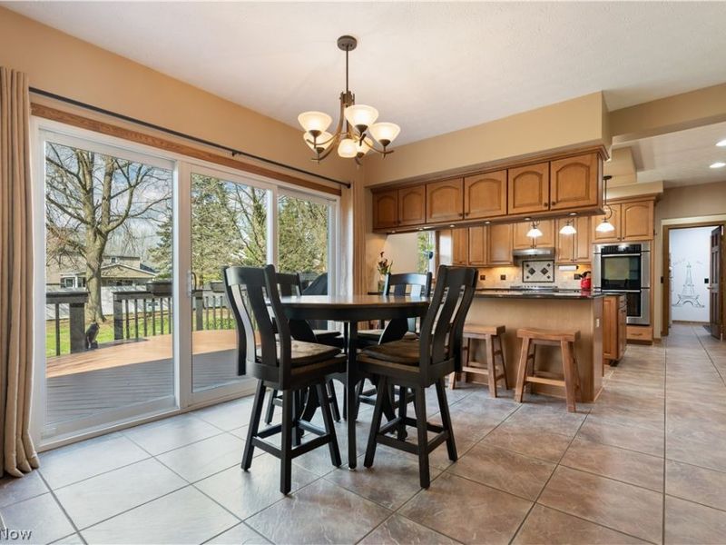 2903 Aylesbury Street NW, North Canton, OH 44720 Photo 6