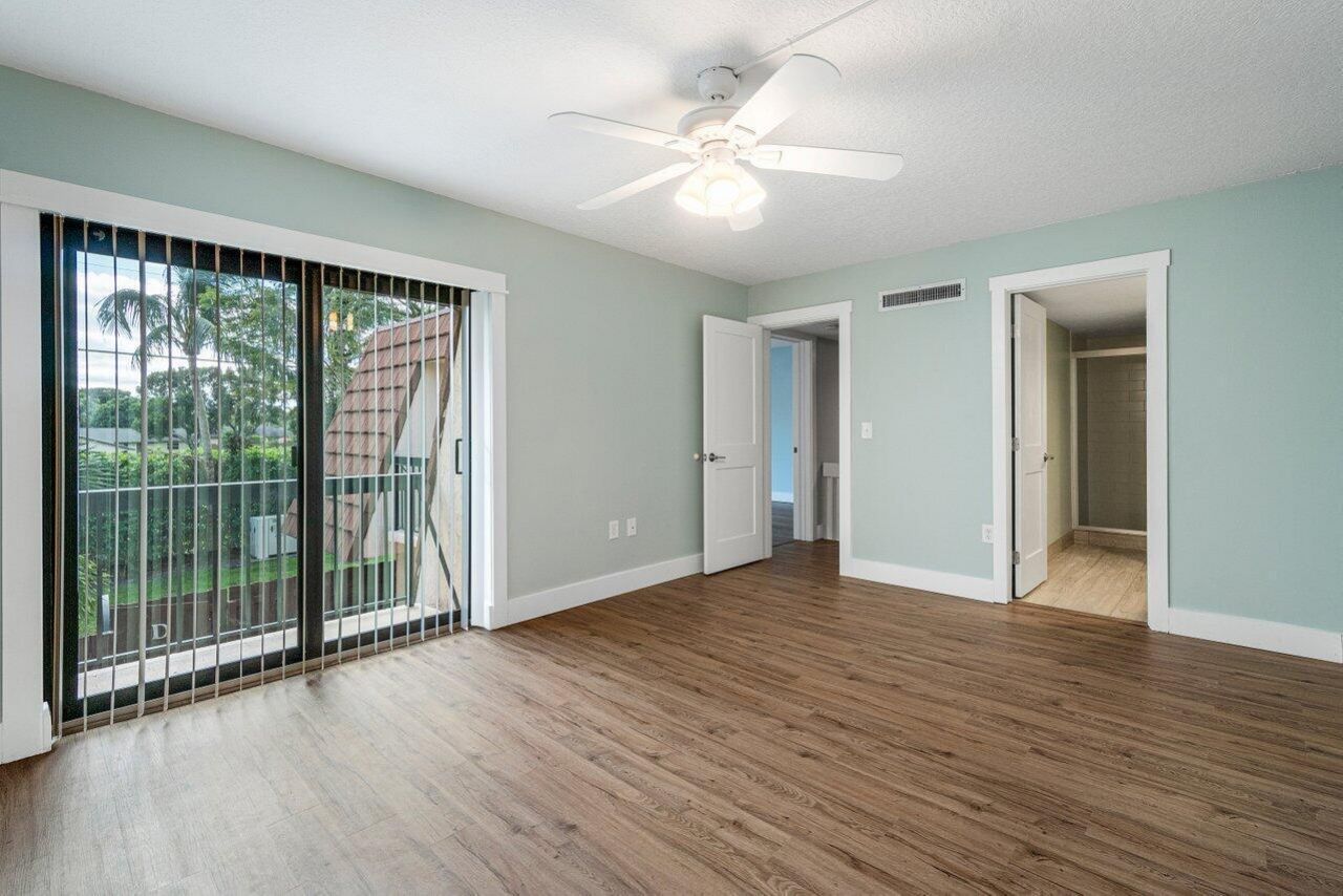 825 Center Street, Unit 3d, Jupiter, FL 33458 Photo