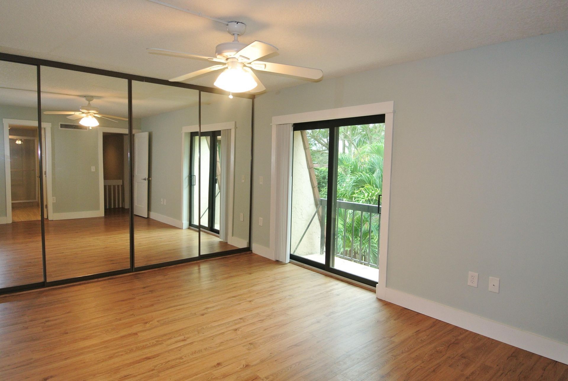 825 Center Street, Unit 3d, Jupiter, FL 33458 Photo