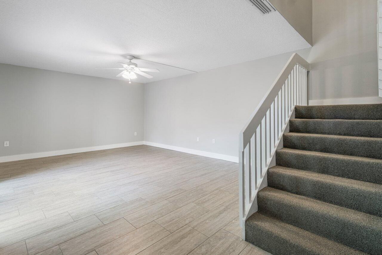 825 Center Street, Unit 3d, Jupiter, FL 33458 Photo