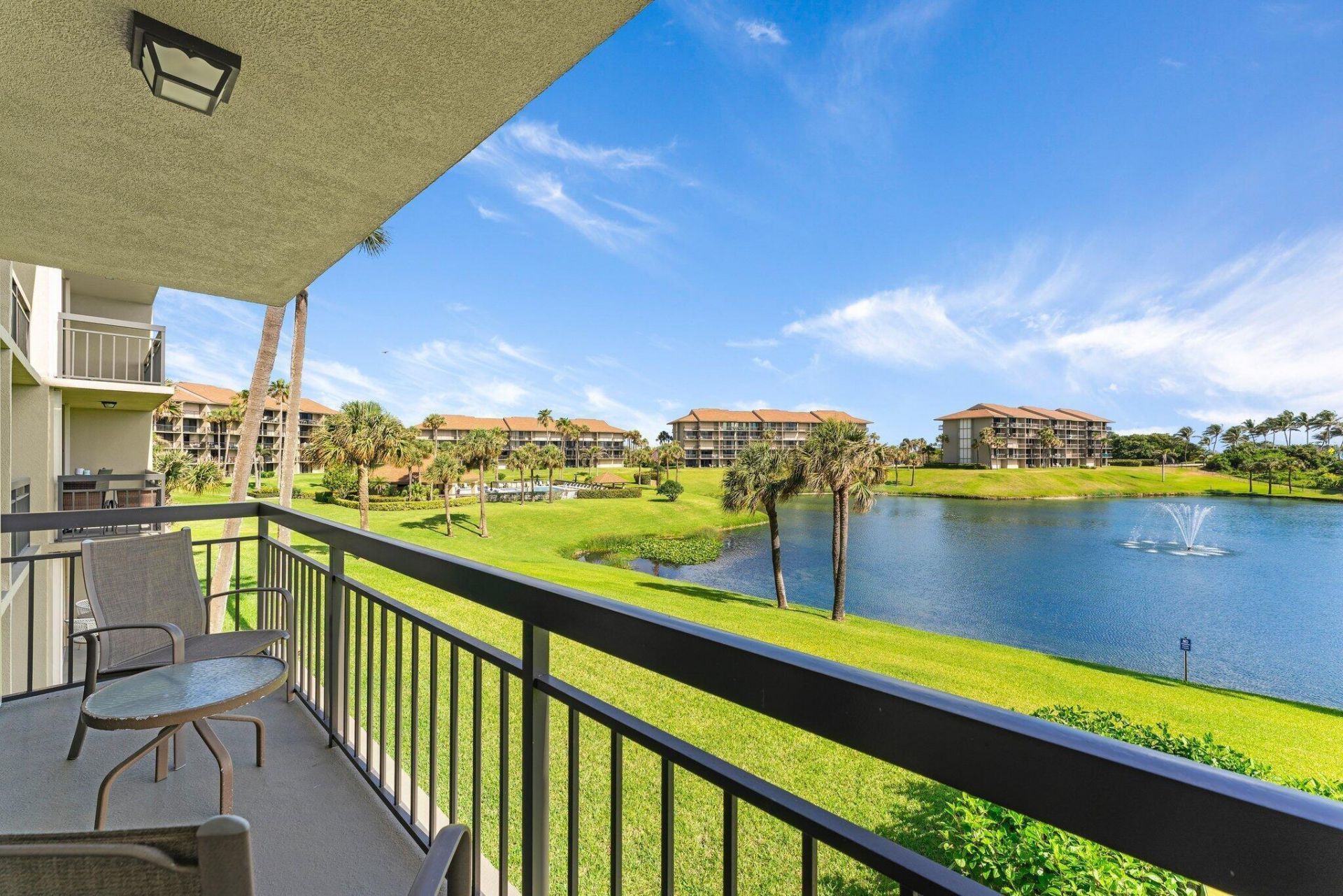 601 S Seas Drive, Unit 203, Jupiter, FL 33477 Photo