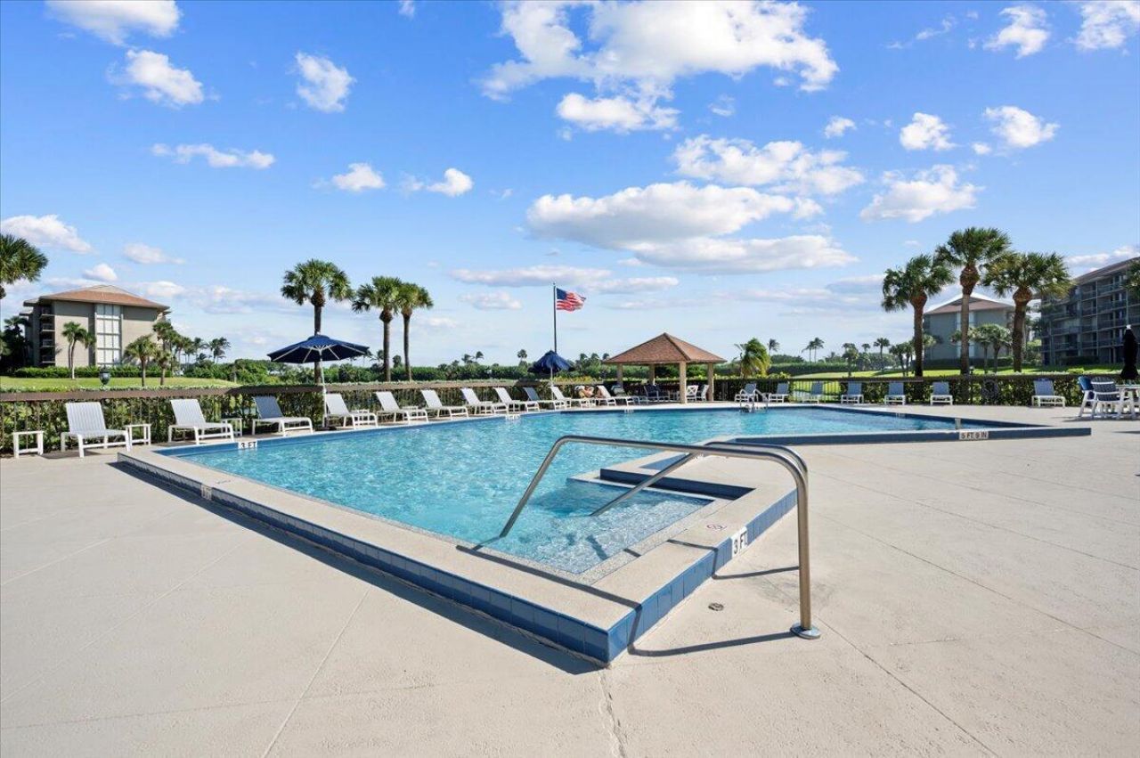 601 S Seas Drive, Unit 203, Jupiter, FL 33477 Photo