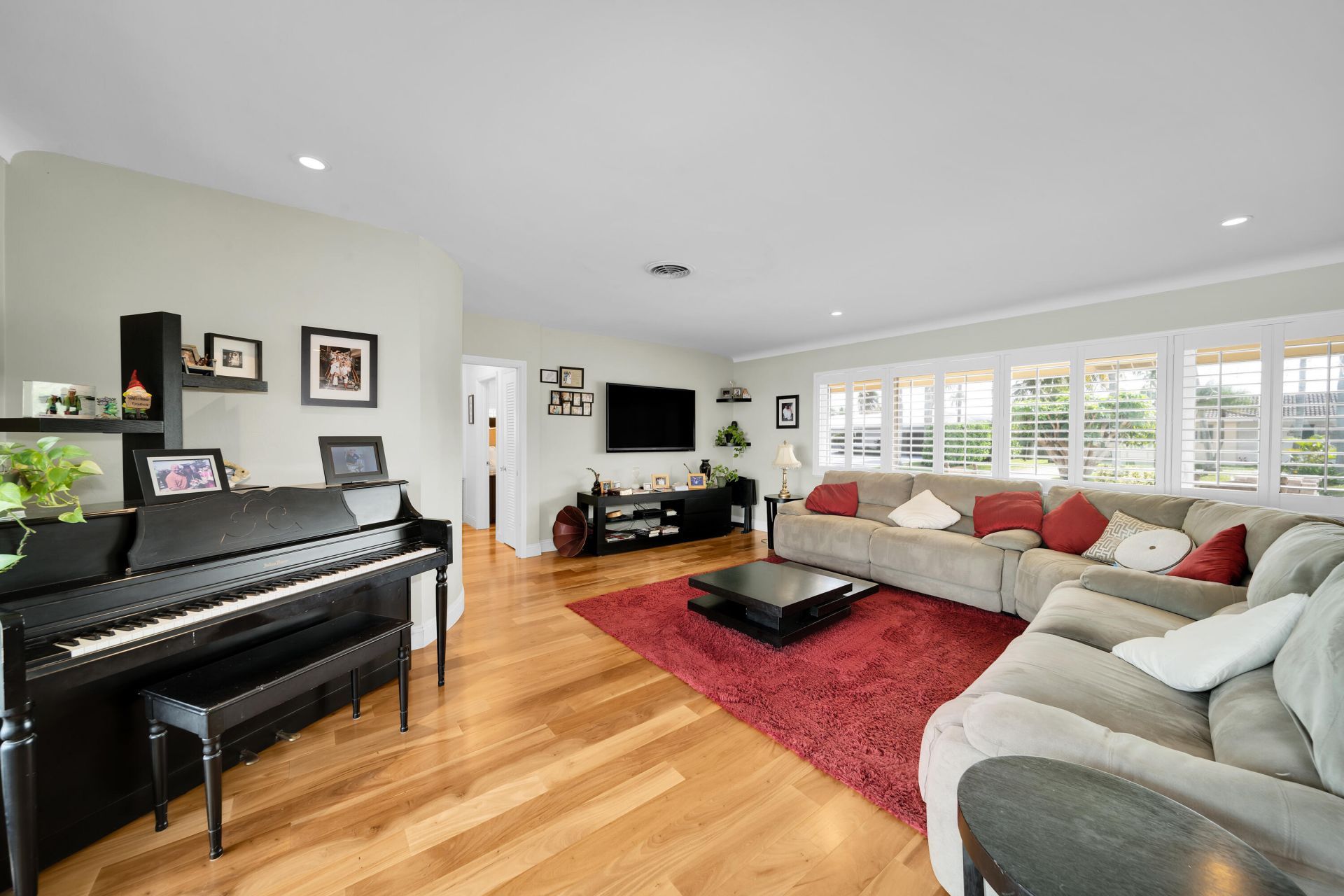 2401 SE 8th Court, Pompano Beach, FL 33062 Photo