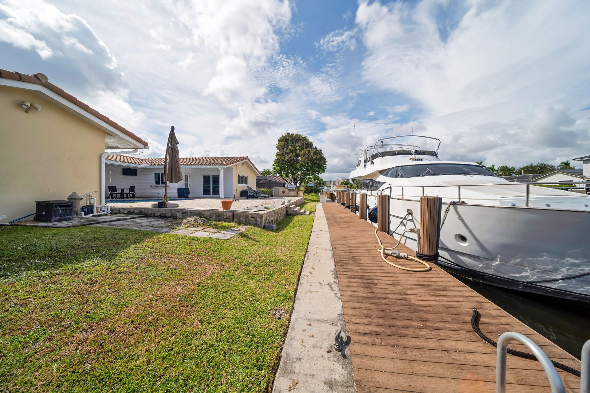 2401 SE 8th Court, Pompano Beach, FL 33062 Photo