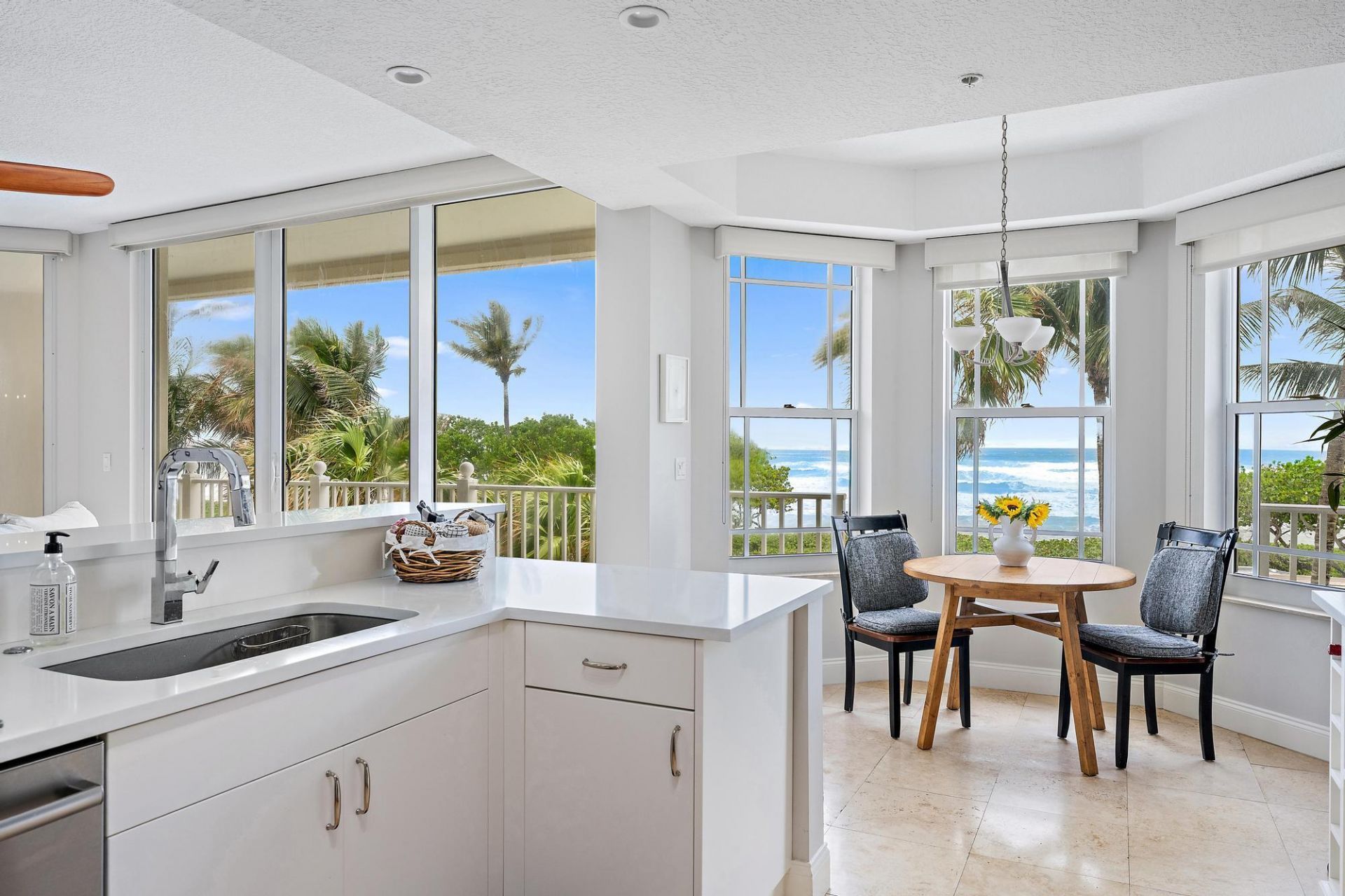 221 Ocean Grande Boulevard, Unit 405, Jupiter, FL 33477 Photo