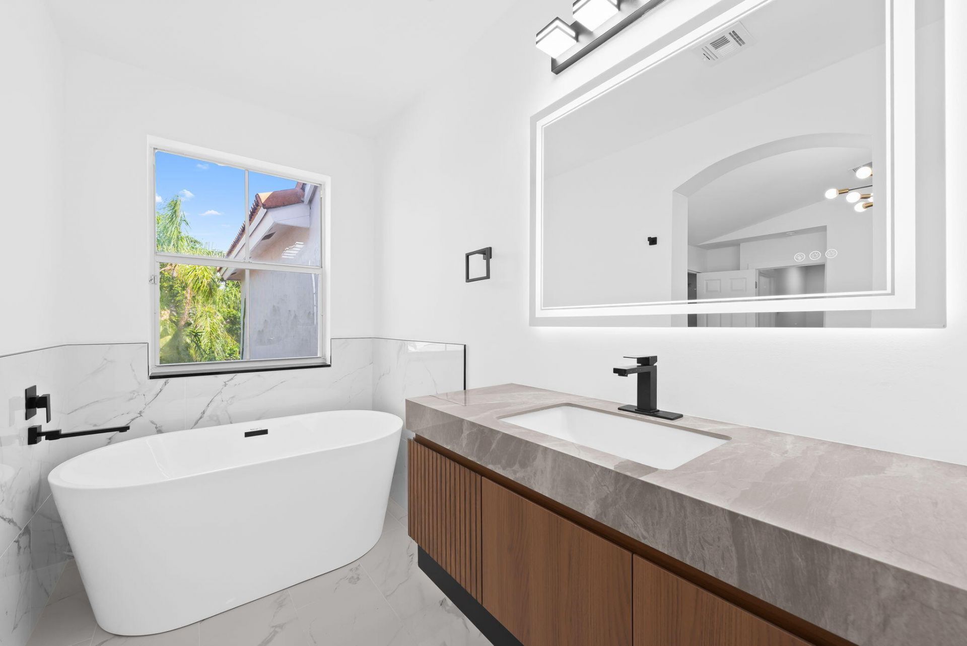 1551 Seagrape Way, Hollywood, FL 33019 Photo