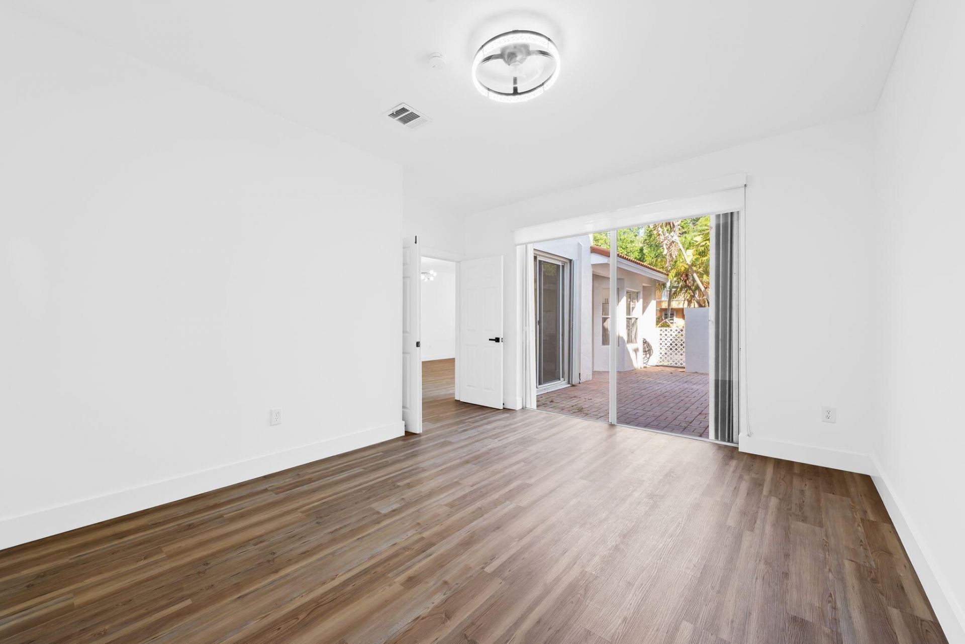 1551 Seagrape Way, Hollywood, FL 33019 Photo