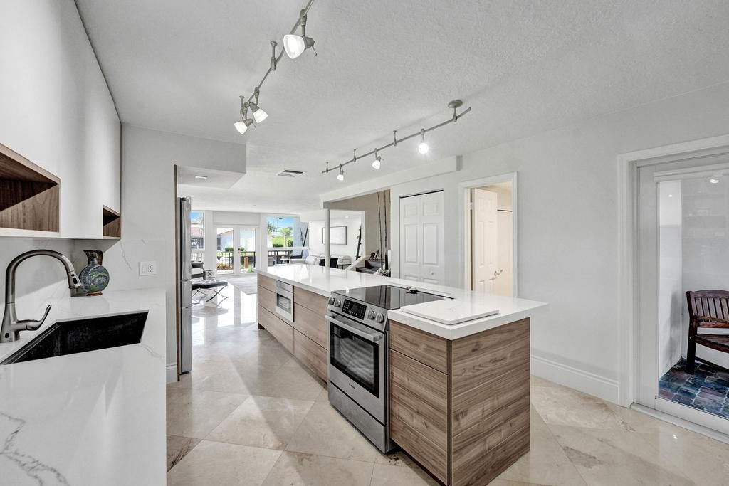 780 Jeffery Street, Unit 6, Boca Raton, FL 33487 Photo