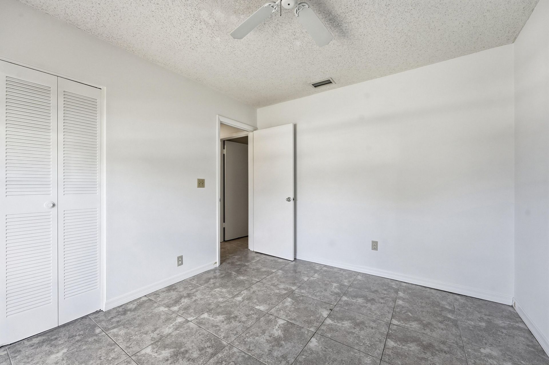 445 NE Armory Circle, Port Saint Lucie, FL 34983 Photo