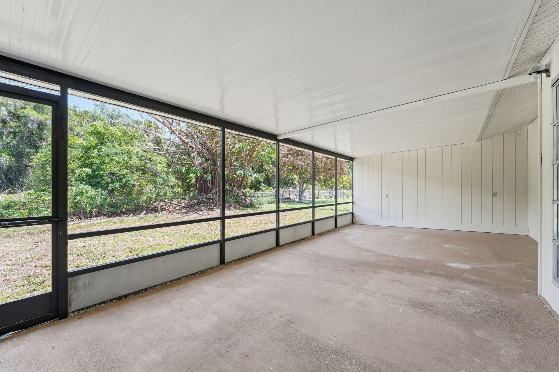 445 NE Armory Circle, Port Saint Lucie, FL 34983 Photo