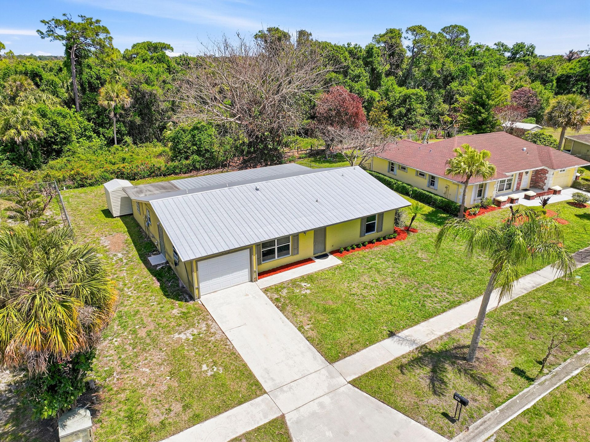 445 NE Armory Circle, Port Saint Lucie, FL 34983 Photo