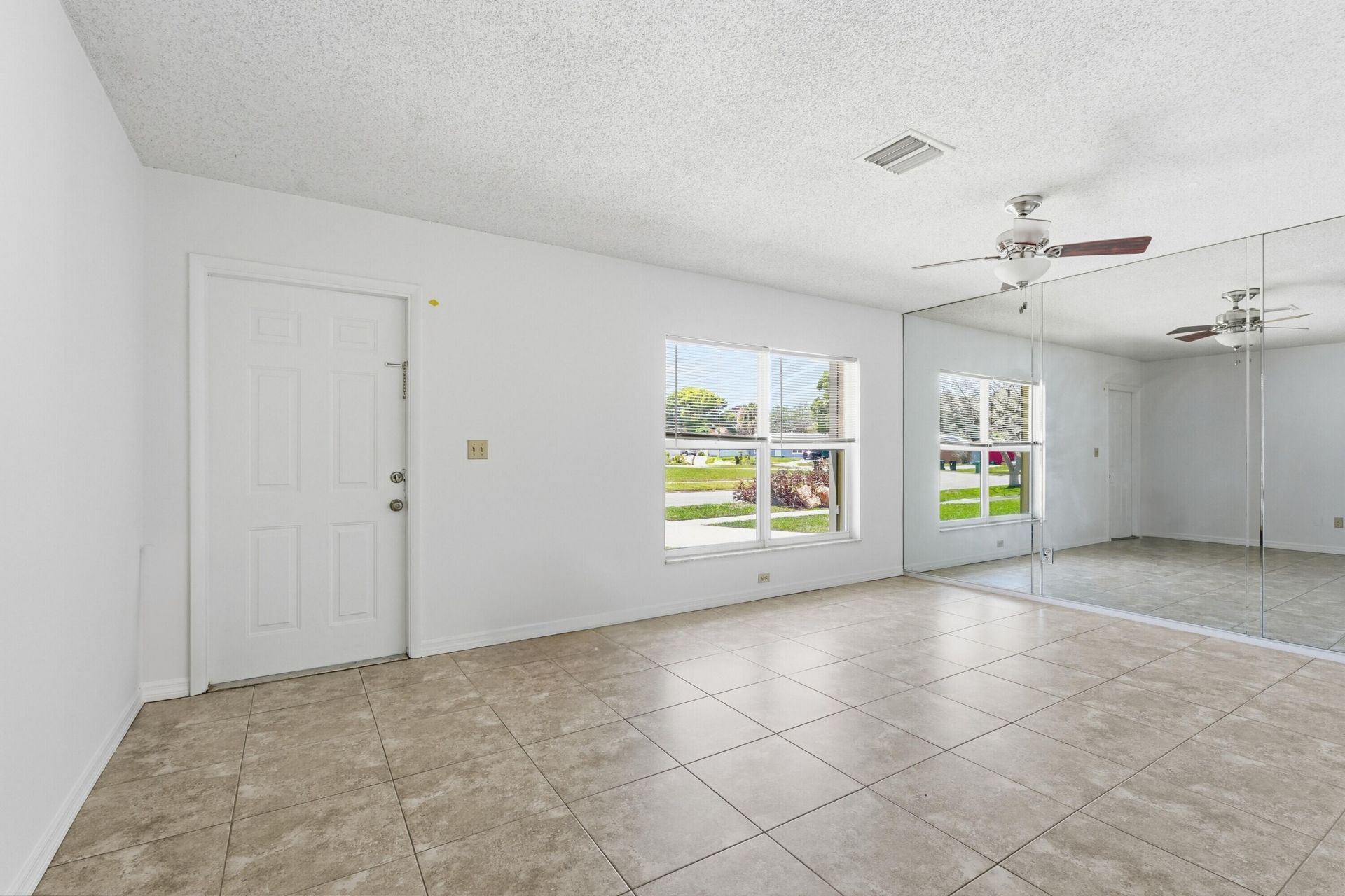 445 NE Armory Circle, Port Saint Lucie, FL 34983 Photo